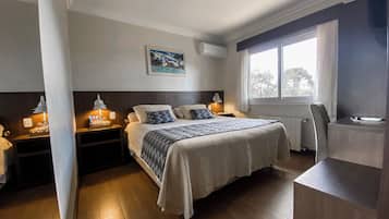Deluxe Double or Twin Room | 1 bedroom, minibar, soundproofing, free WiFi