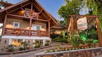 Experience the charm of Kohl Haus, a traditional Alpine-style hotel with a welcoming atmosphere and beautifully maintained gardens.