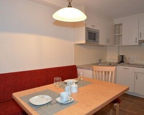 In-room dining - Haus Almfriede (Leutasch)
