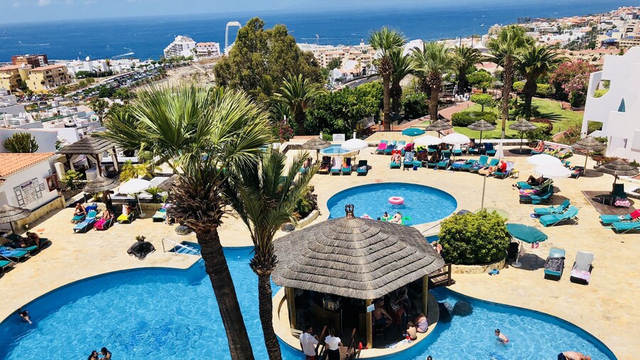 Regency Torviscas Apartments Suites