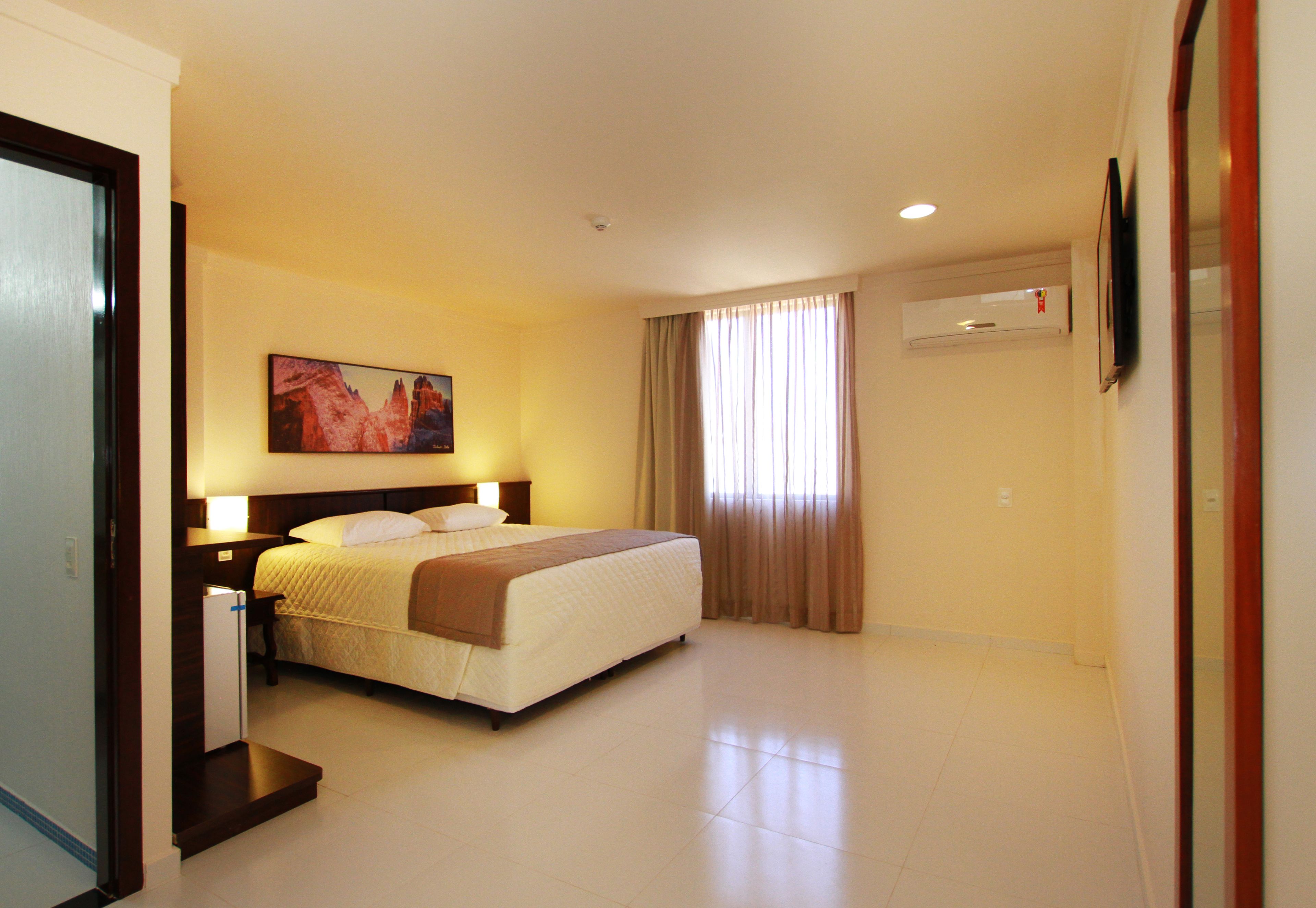 deluxe double room | 1 bedroom, minibar, in-room safe, desk