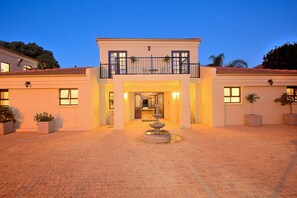 Front of property - Leopardsong Manor (Centurion)