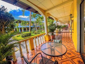 Coffres-forts dans les chambres, Wi-Fi gratuit, draps fournis