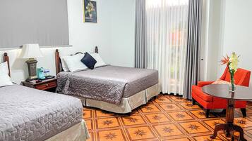 Habitacion Doble Sin Balcón | In-room safe, free WiFi, bed sheets