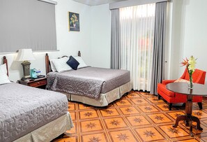 Habitacion Doble Sin Balcón | Caja fuerte, wifi gratis, ropa de cama