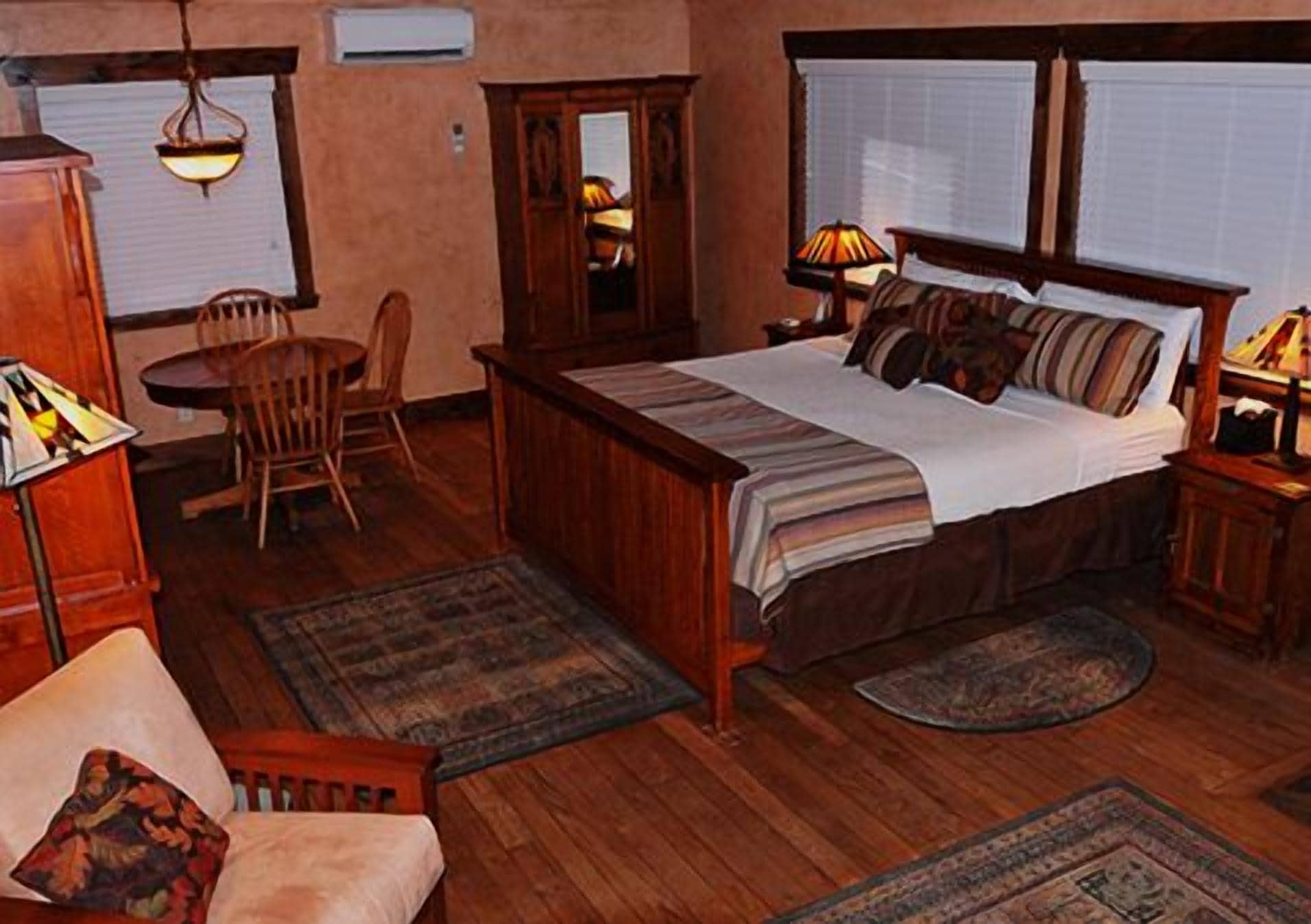 Kamar Deluks | Seprai premium dan tempat tidur bayi (biaya tambahan)