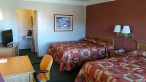 標準客房, 2 張加大雙人床 | 書桌、免費無線上網