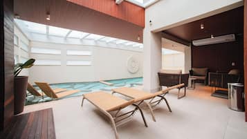 Piscina interna