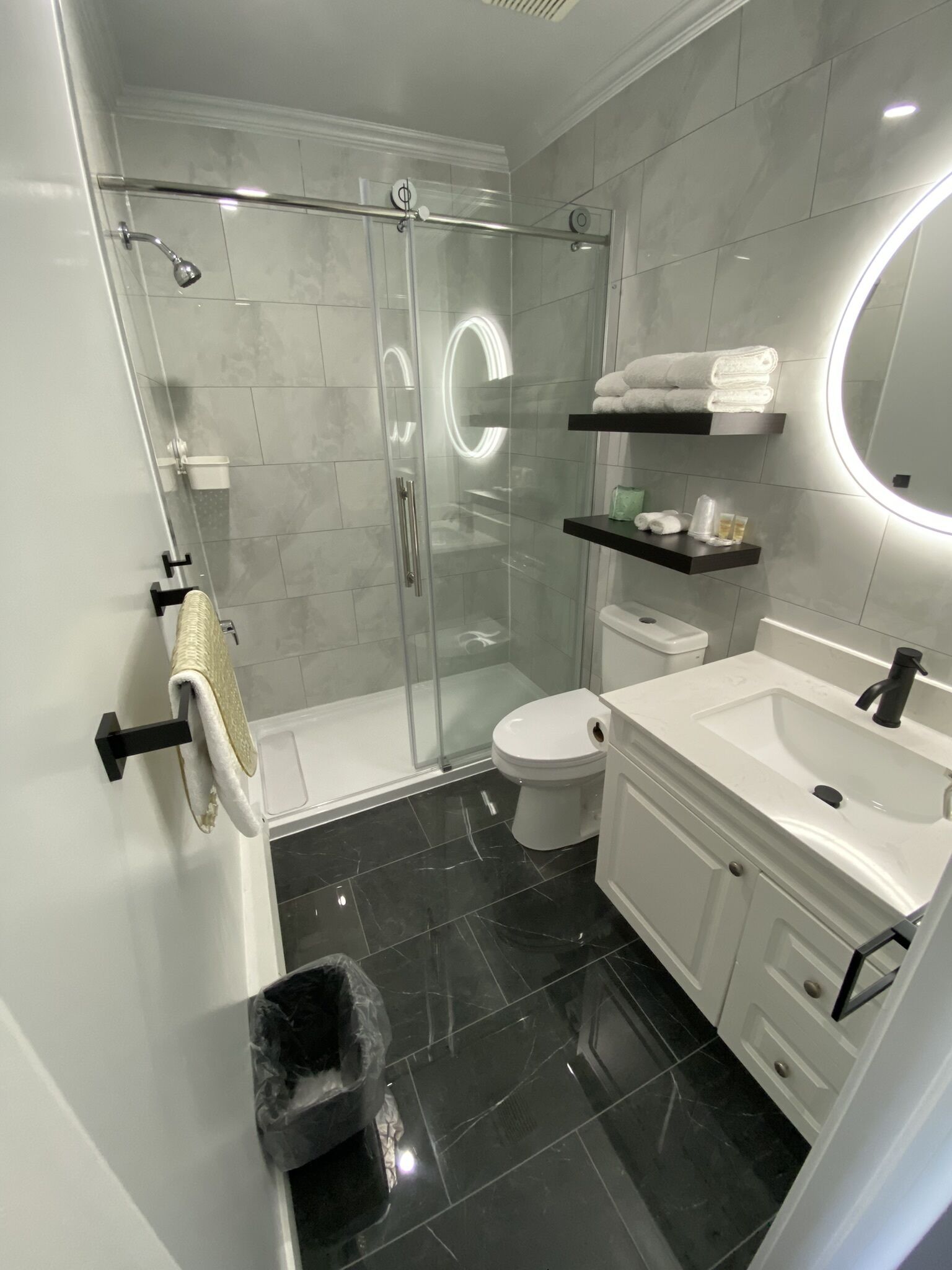 Luxury Room, 2 Katil Kelamin (Double) | Bilik Mandi | Gabungan pancuran/tab mandi, kelengkapan dandanan diri percuma 