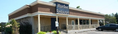 Exterior. Wainfleet Motel & Restaurant