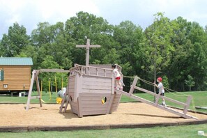 Área de juegos infantiles al aire libre