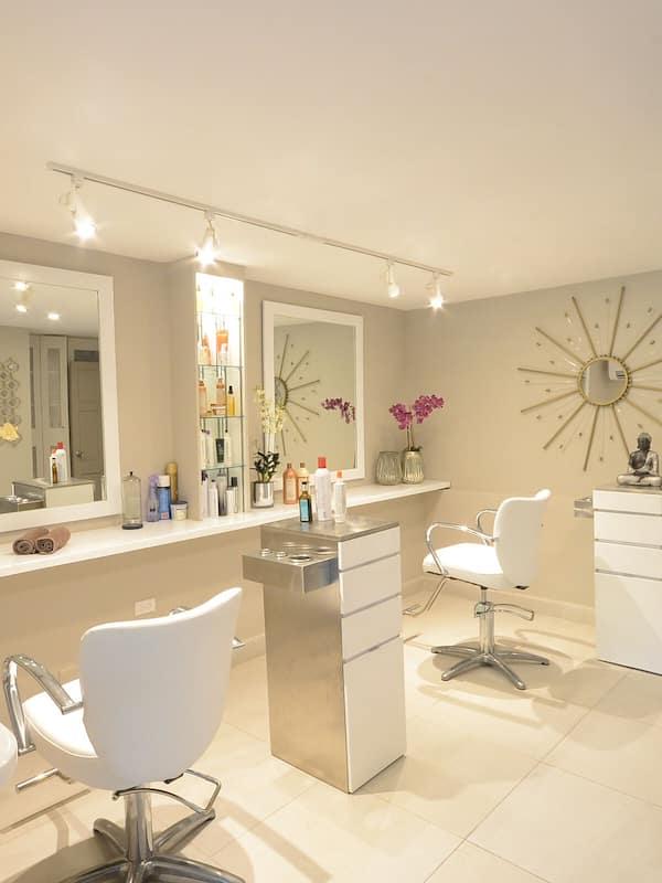Hair salon