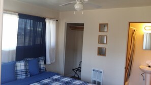 Classic Room, 1 Queen Bed