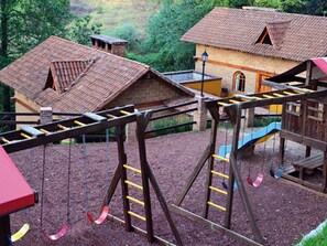 Children's play area - outdoor - Bosque La Luna (Mazamitla)