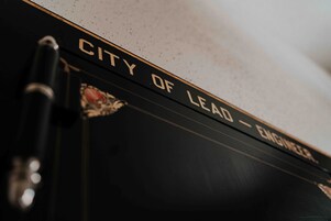 Suite, 1 King Bed (Library, 2nd Floor, Accessible by Stairs Only) | Individually decorated, individually furnished, blackout drapes