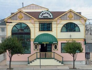 Front of property - Calypso Boutique Hotel (Wildwood)