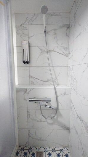 Basic Single Room, Private Bathroom | Bathroom | Towels - Formosa101 - Hostel (Taipei)