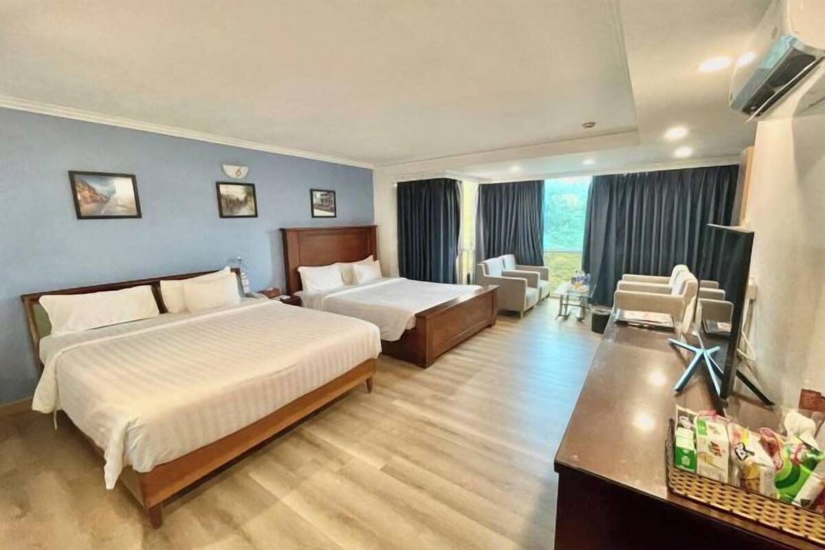 Minibar, in-room safe, desk, blackout drapes