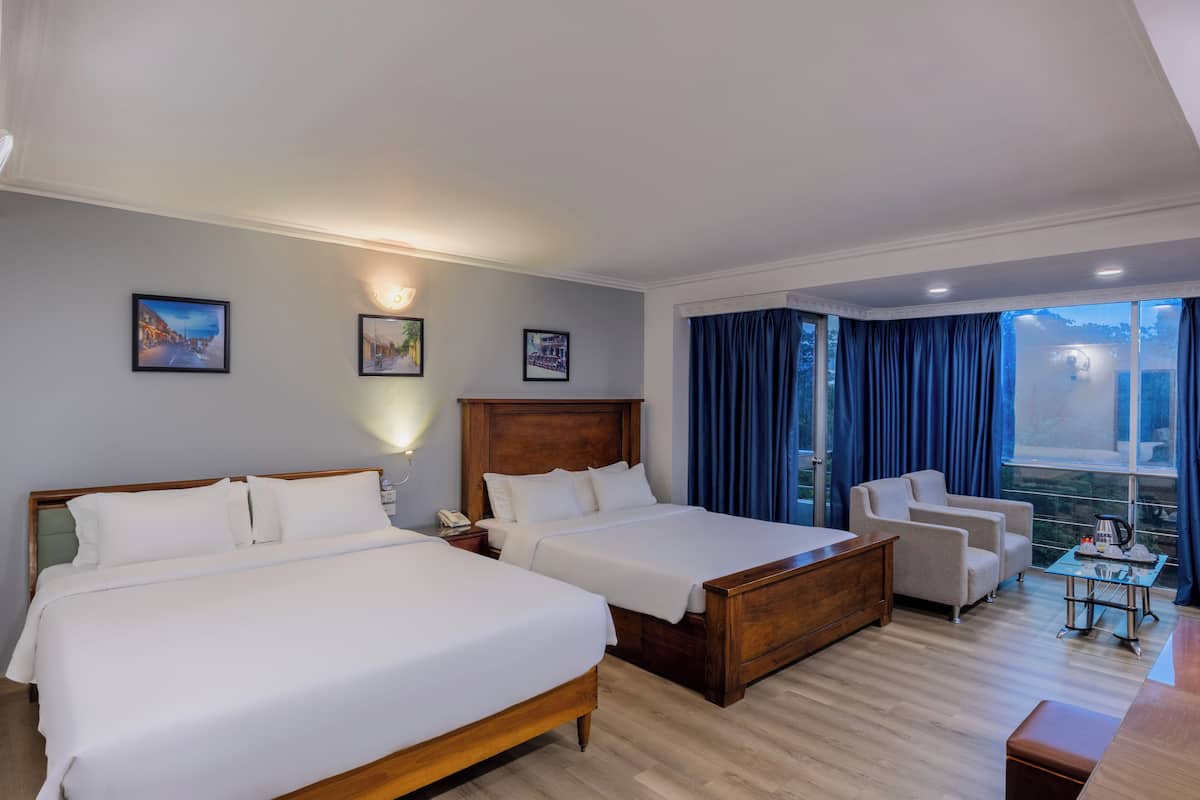 Suite Family | มินิบาร์, ตู้นิรภัยในห้องพัก, โต๊ะทำงาน, ผ้าม่านกันแสง