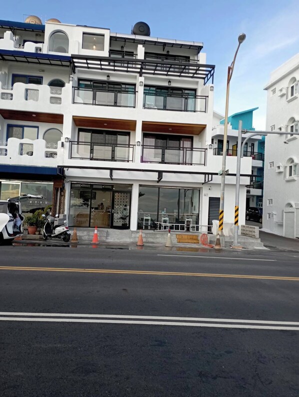 واجهة المنشأة