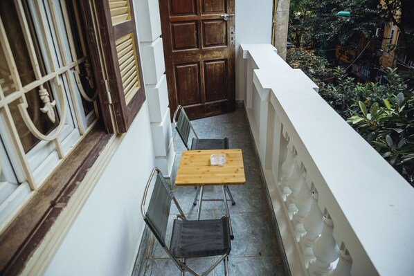 Deluxe Shared Dormitory, Mixed Dorm, Balcony, City View | Balcony - Hanoi City Backpackers Hostel (Hanoi)