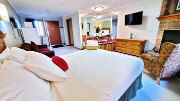 Down duvets, minibar, desk, laptop workspace