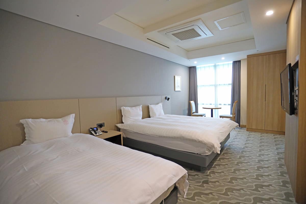 Desk, iron/ironing board, free WiFi, bed sheets