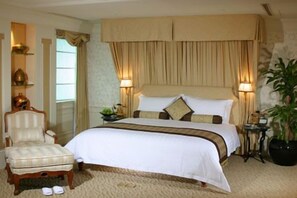 Biancheria da letto di alta qualità, minibar, una cassaforte in camera