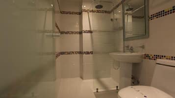 Shower, free toiletries, hair dryer, bathrobes