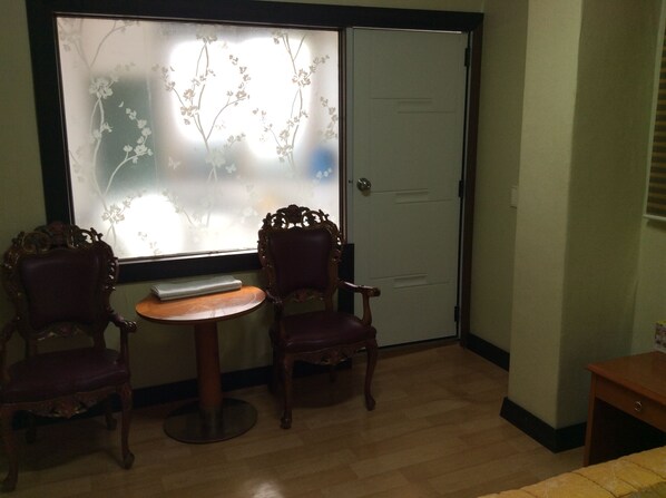 Standard Double Room | Free WiFi, bed sheets