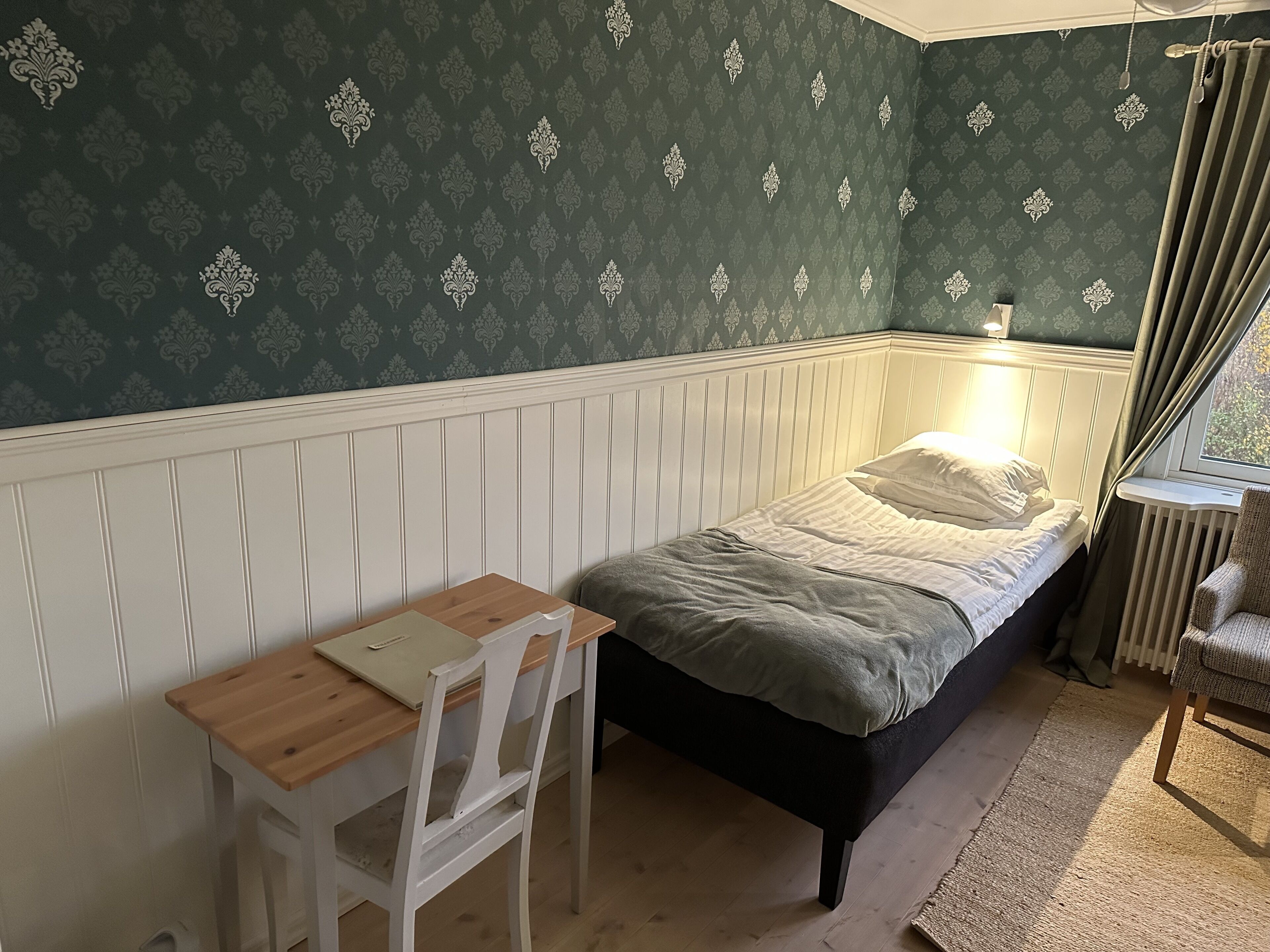 iron/ironing board, free wifi, bed sheets