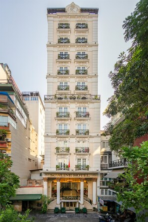 숙박 시설 정면