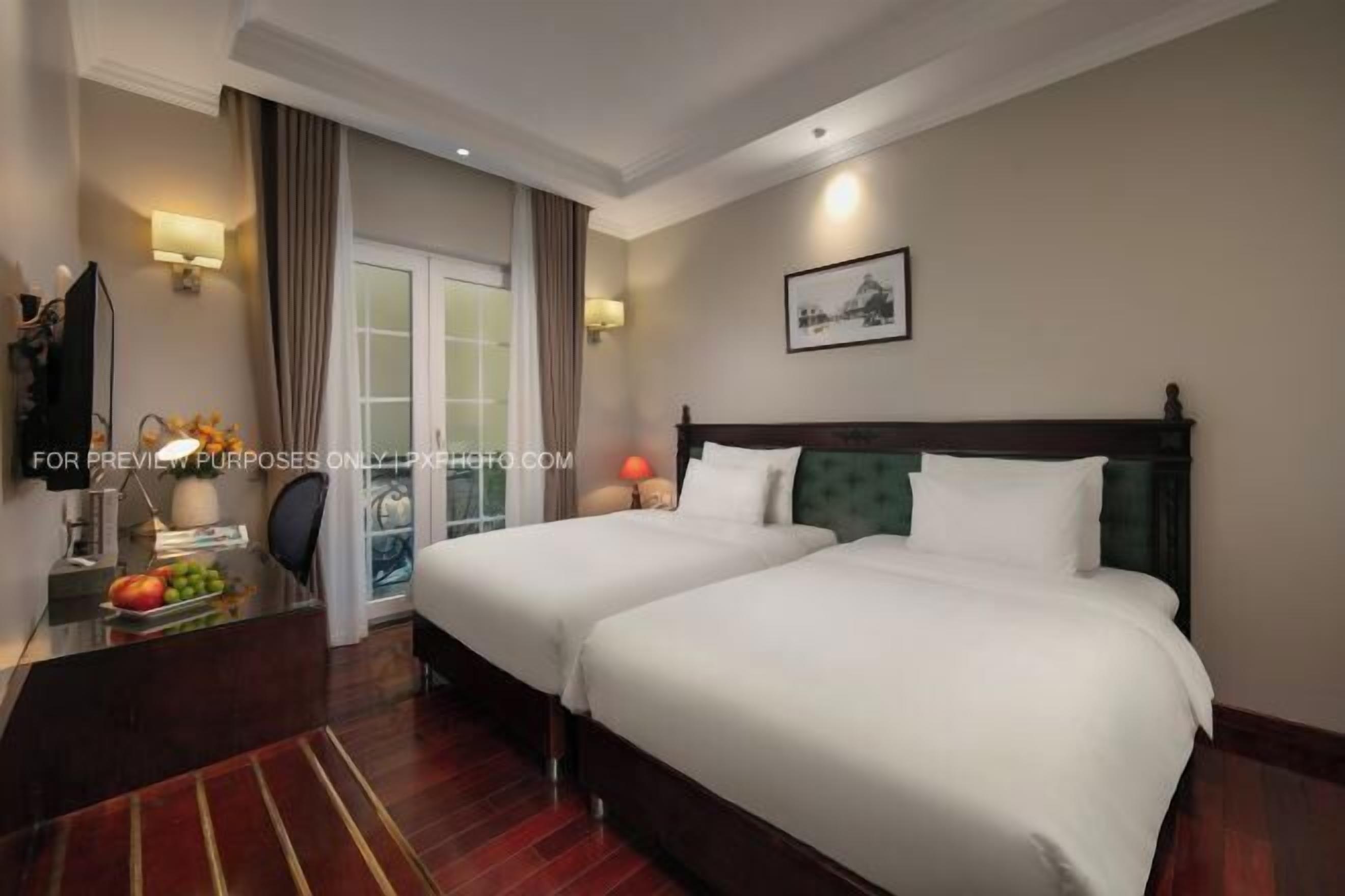 1 phòng ngủ, bộ đồ giường cao cấp, minibar, két bảo mật tại phòng 