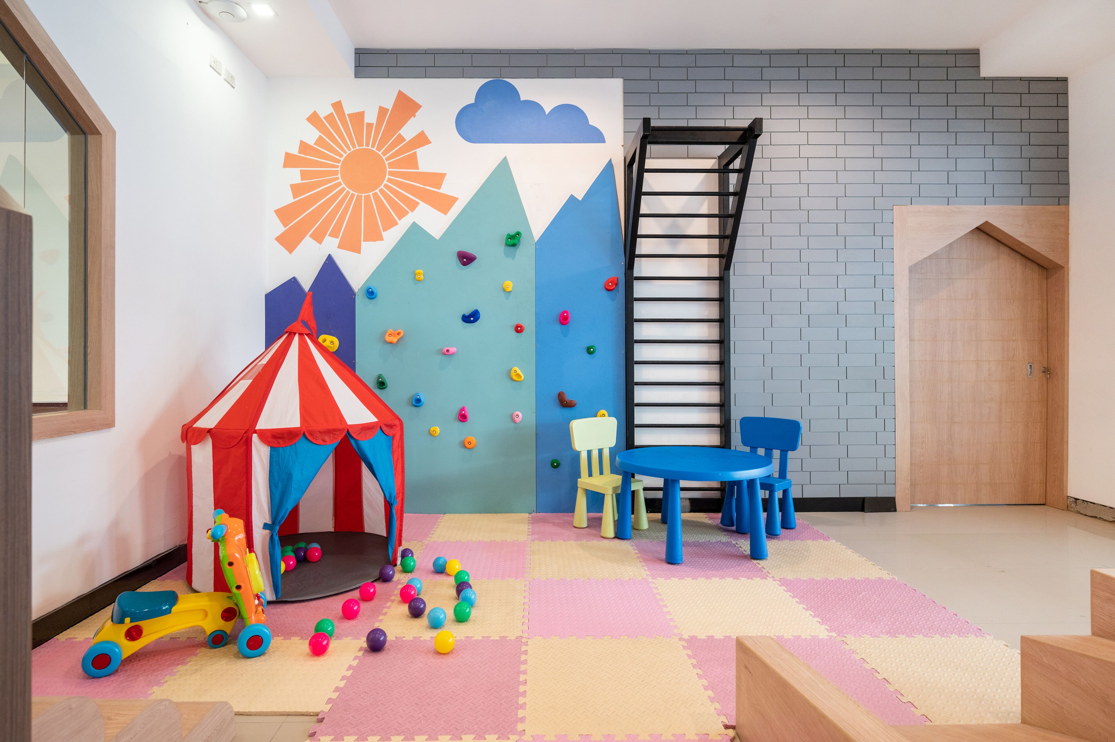 children’s play area – indoor