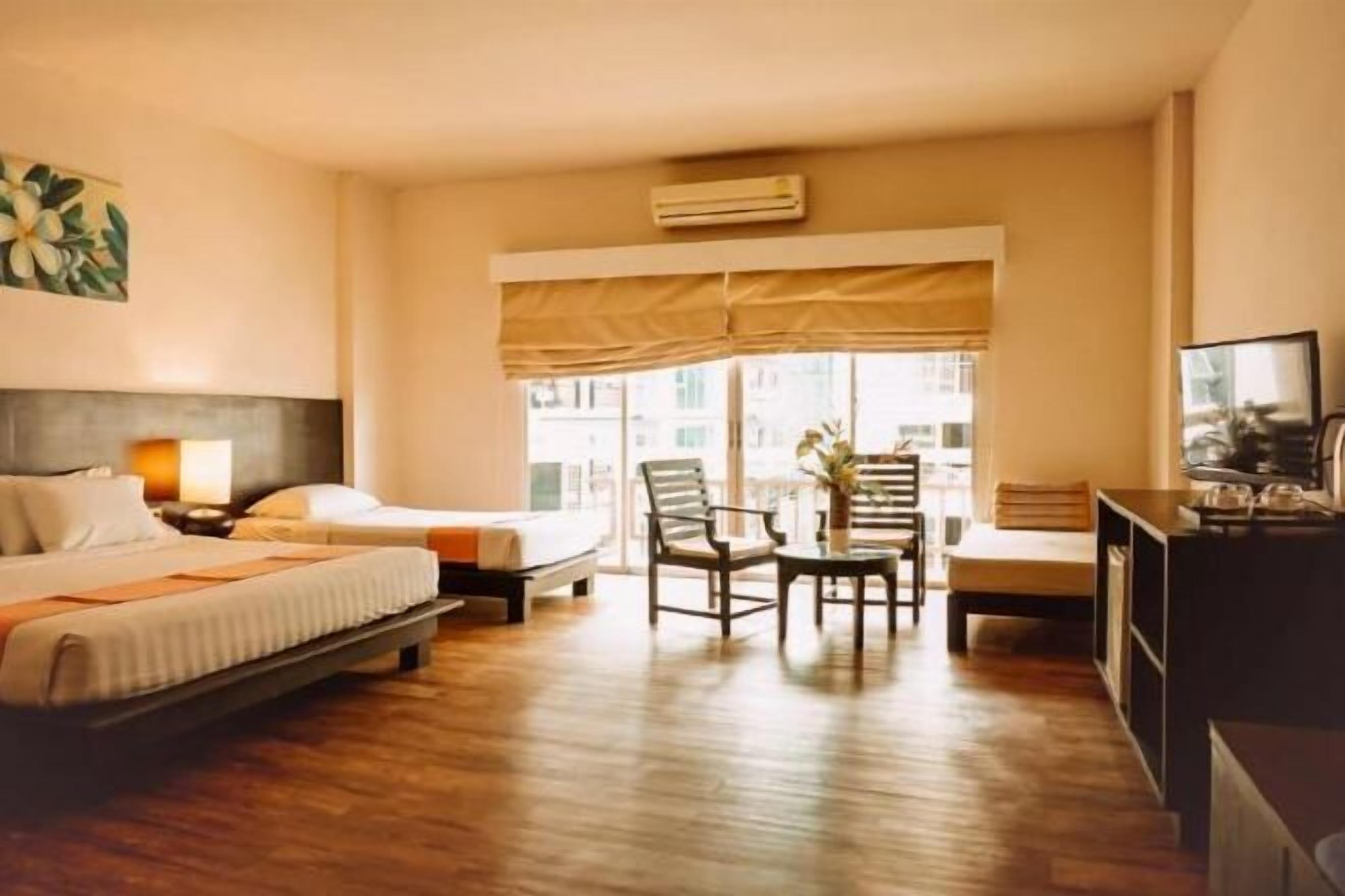 Coffres-forts dans les chambres, bureau, rideaux occultants