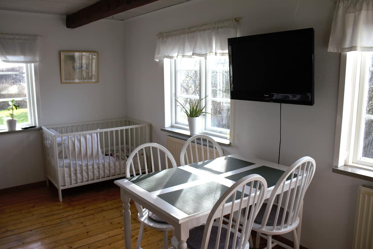 Family Room, Shared Bathroom | Individually decorated, laptop workspace, blackout drapes, travel crib