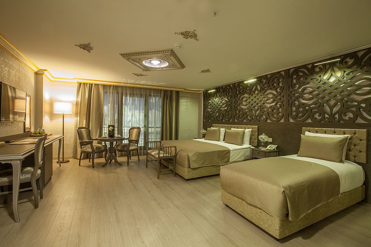 Premium bedding, minibar, in-room safe, desk