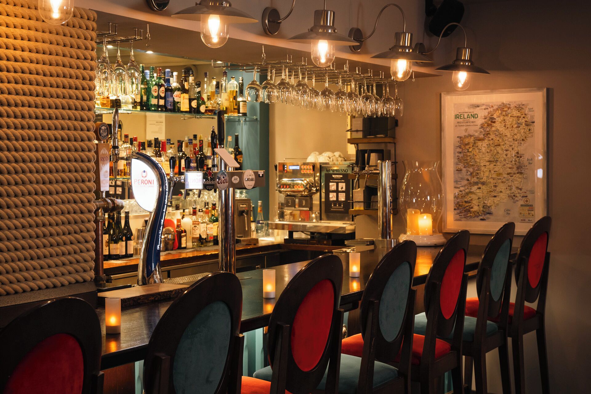 Bar (på overnatningsstedet)