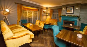 Fireplace - Connemara Sands Beach Hotel & Spa (Ballyconneely)