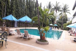 Pool - Karon Whale Resort (Karon)