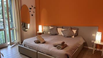 1 phòng ngủ, bộ trải giường bằng vải Frette của Ý