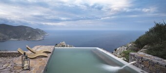 Tainaron Blue Retreat