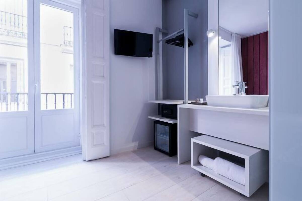 Minibar, in-room safe, desk, soundproofing