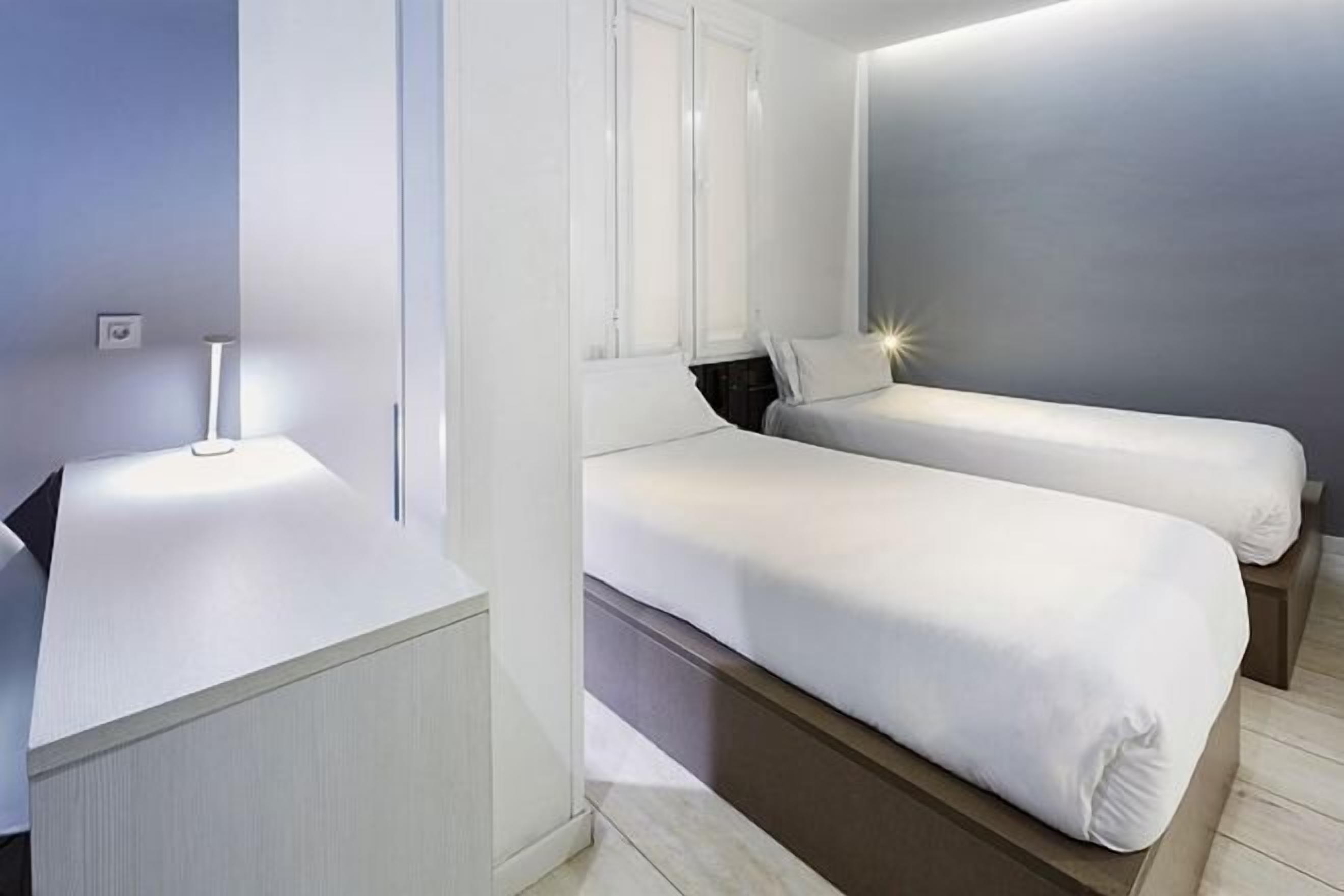 Minibar, in-room safe, desk, soundproofing