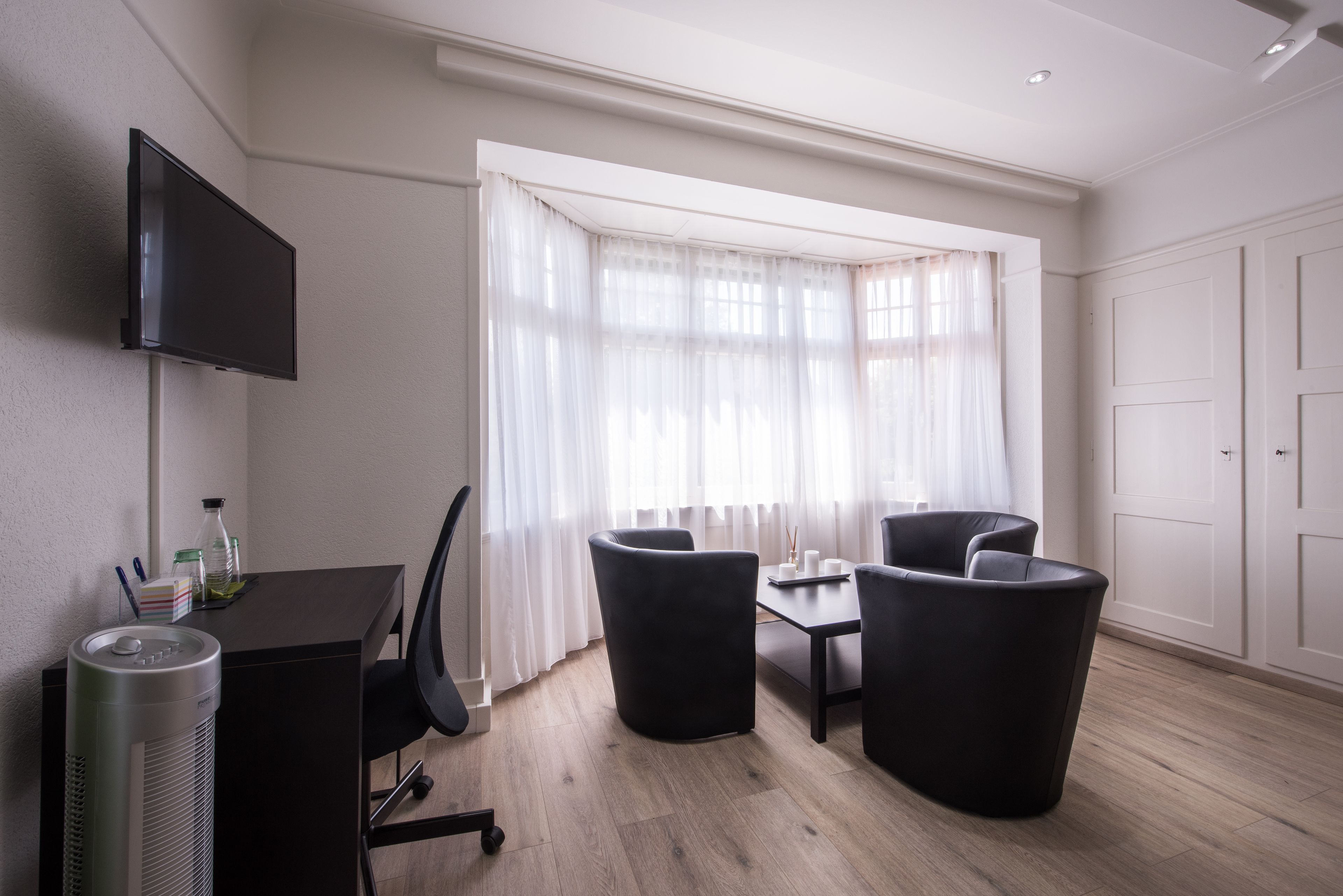 Deluxe Villa, 2 Bedrooms, Private Bathroom, Garden View | Living area | Flat-screen TV, first-run movies