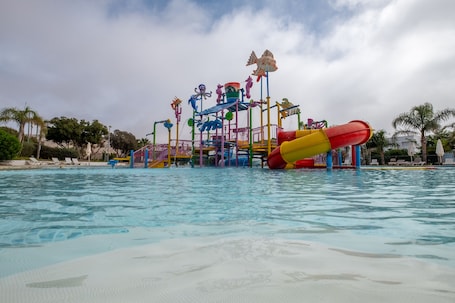 水上乐园. 伦贾村塔加祖特