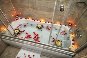 Phòng Suite | Bồn tắm ngâm