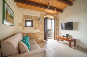 Chambre Junior | Literie de qualité supérieure, matelas mémoire de forme, minibar