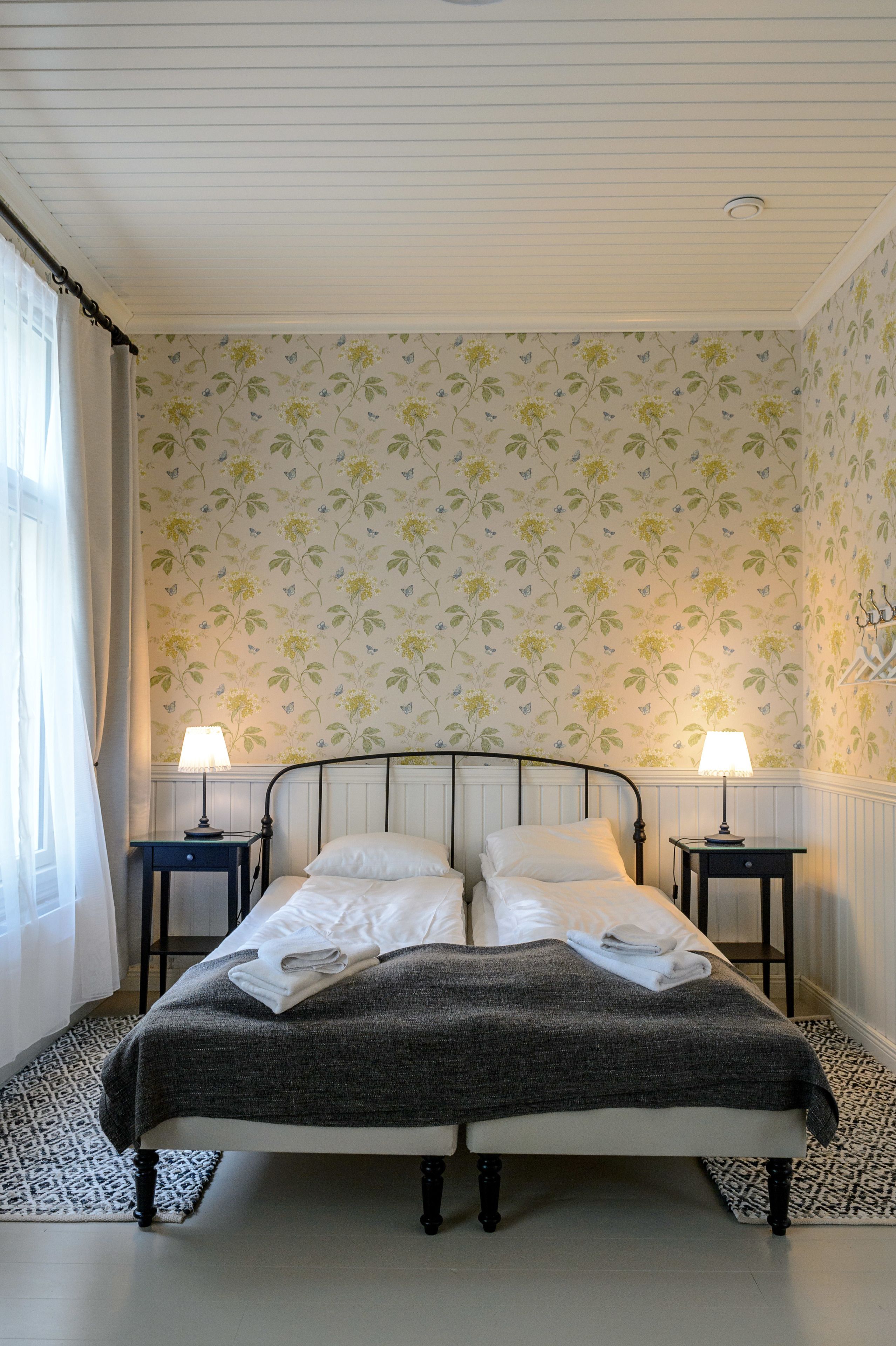 A4 One bedroom apartment Hortensia, Bulevardi 19 (Private Bathroom)