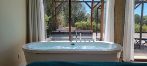 Apartment, Terrace | Individually decorated, individually furnished, blackout drapes - Casas do Monte de Roques (Viana do Castelo)